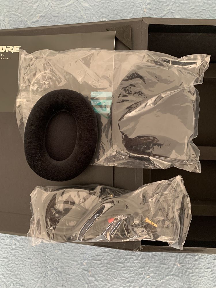 Профессиональные проводные наушники открытого типа SHURE SRH-1440