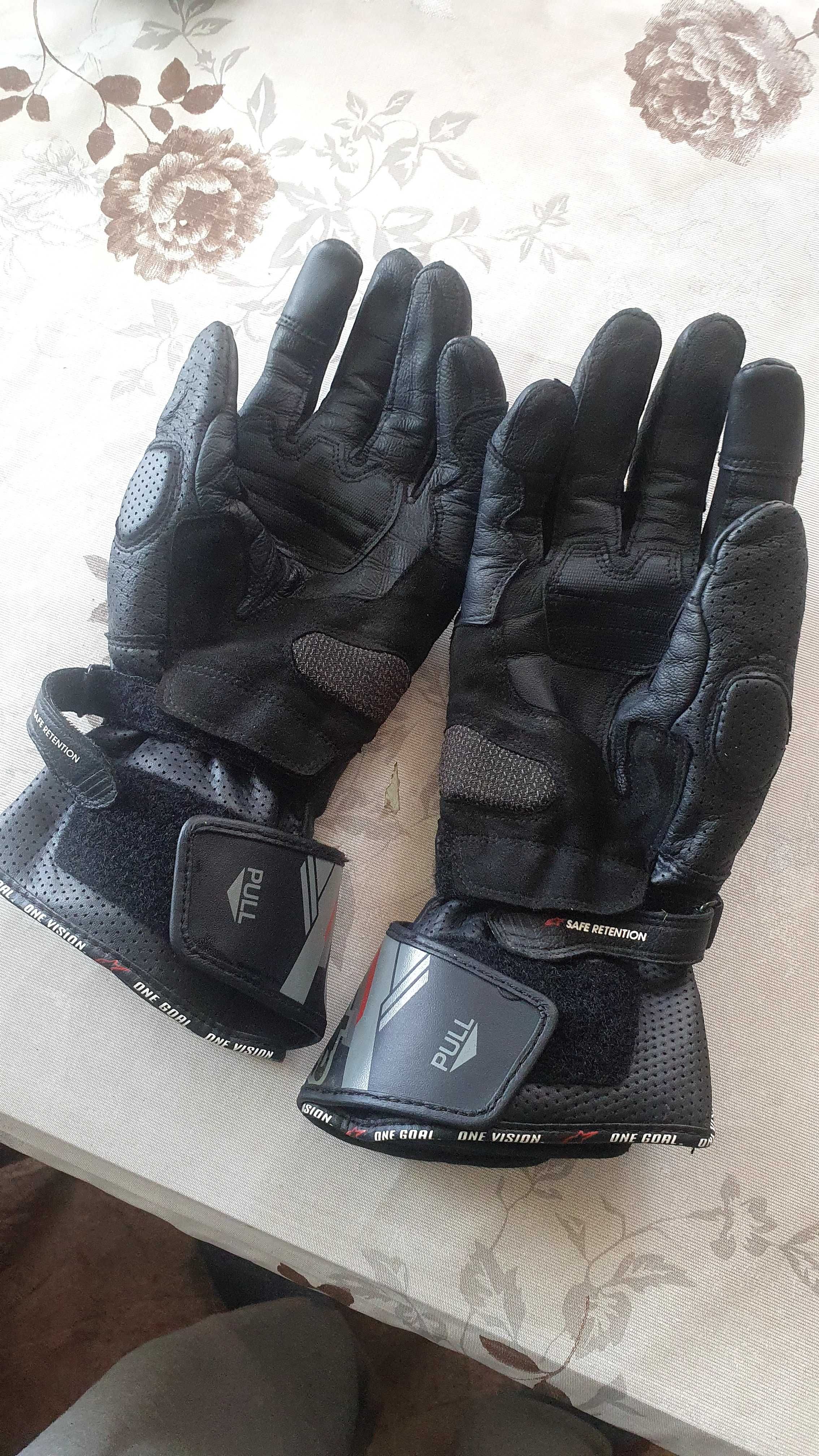 Мотоперчатки alpinestars