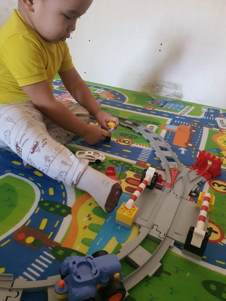 Большой пакет конструкторов Lego Duplo