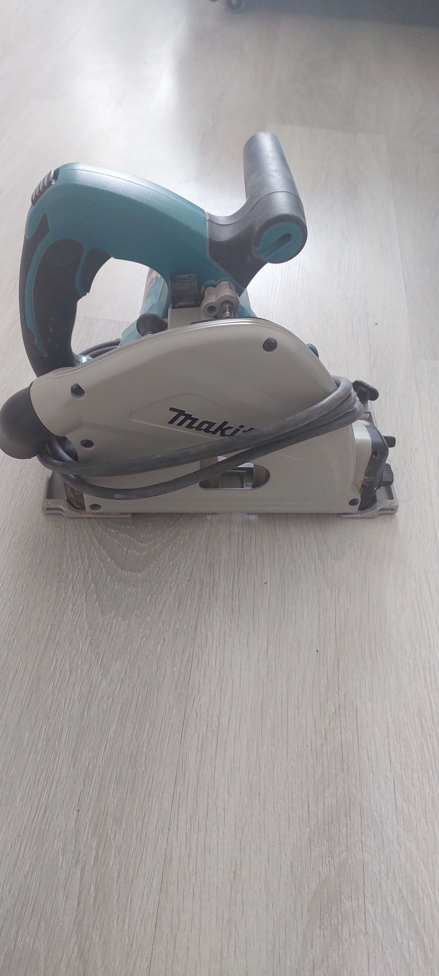 Погружная пила Makita SP6000