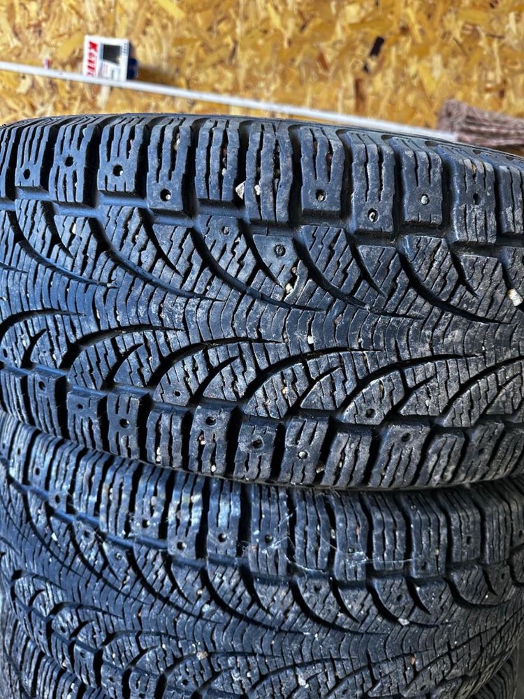 Продам шины Pirelli б/у размер 225/55 R17