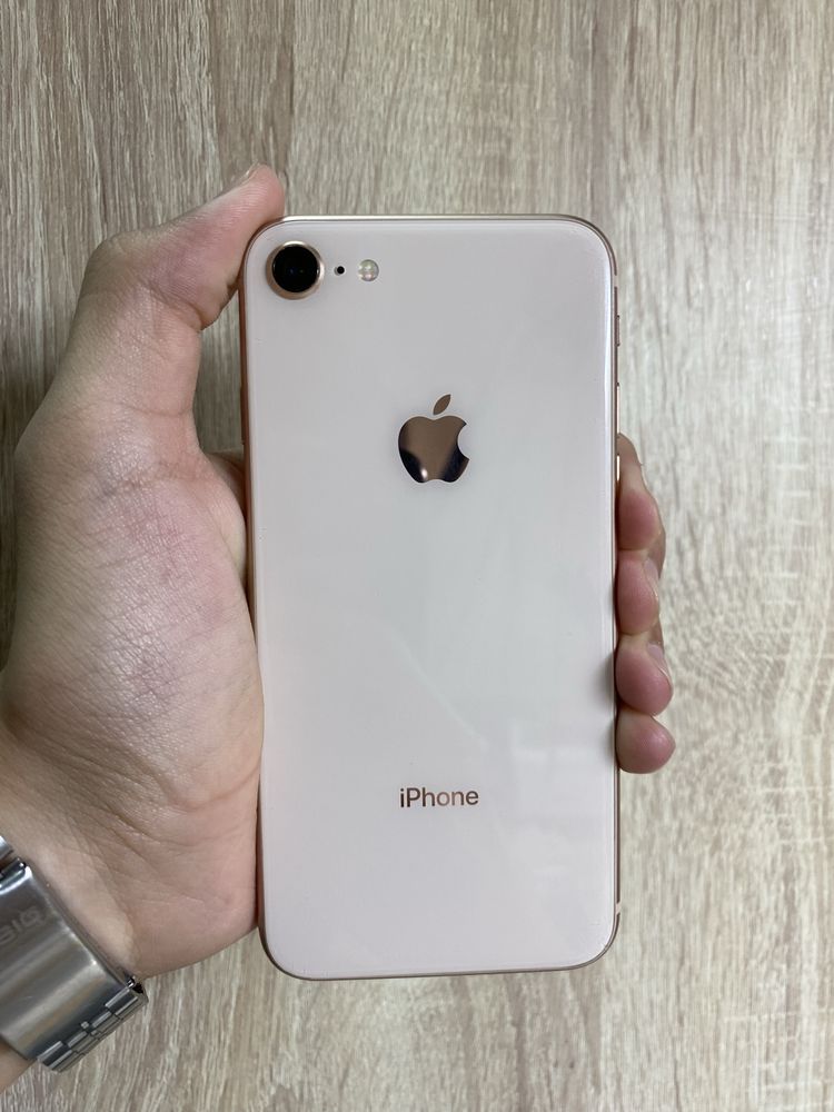 iPhone 8 64GB.