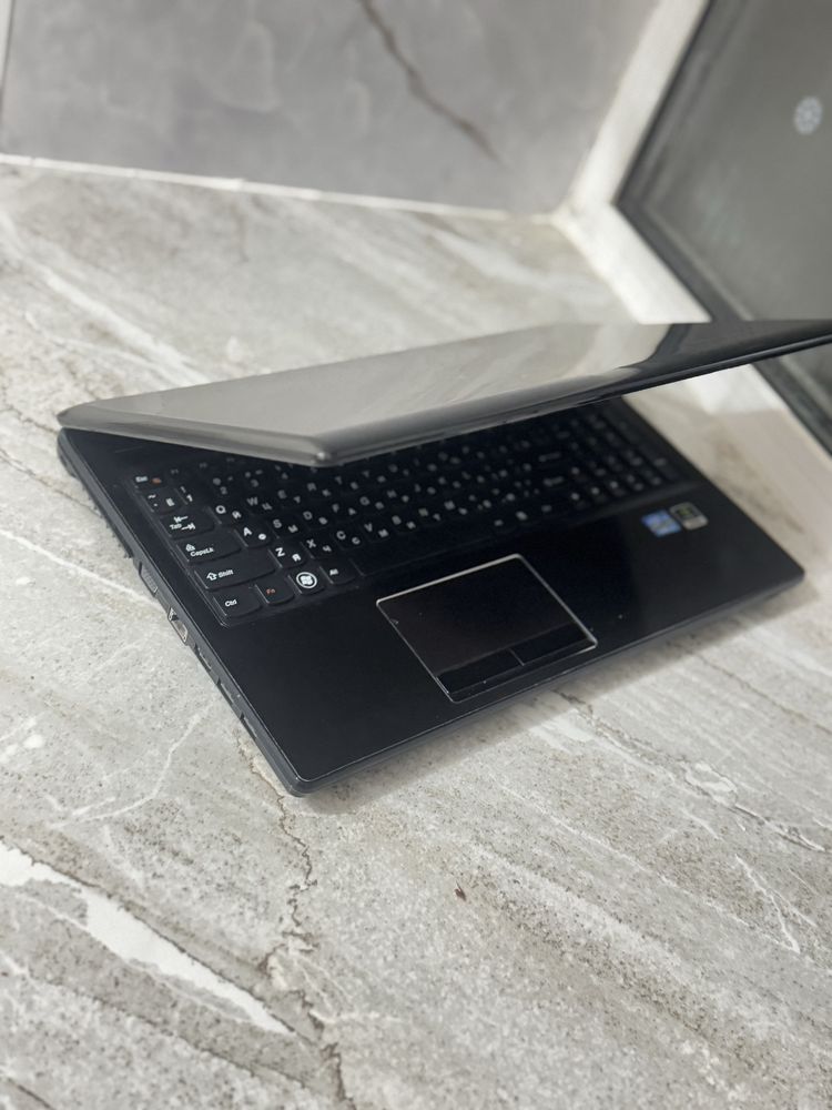 Ноутбук для офиса Lenovo g580 / i3-2328M ОЗУ 4Gb в хорошем состоянии..