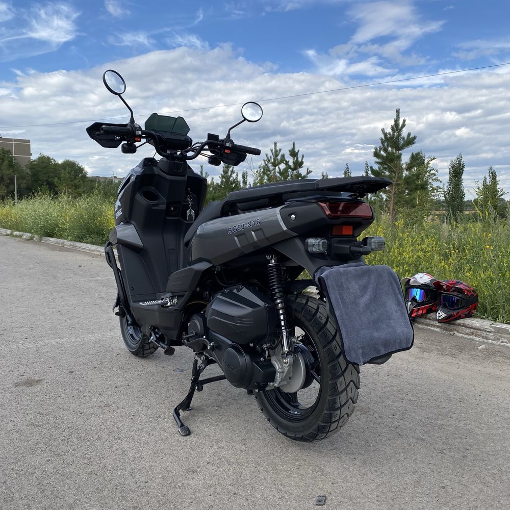 Скутер/мопед BAIGE TANK 150cc