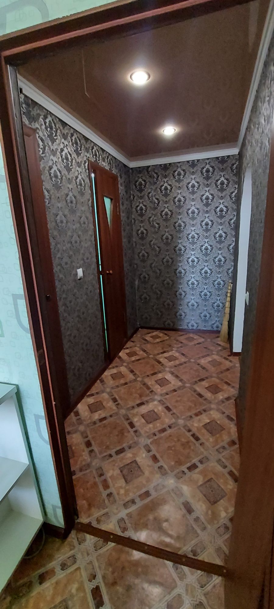 Срочно Квартира улучшенной планировкой, в обкомовском доме