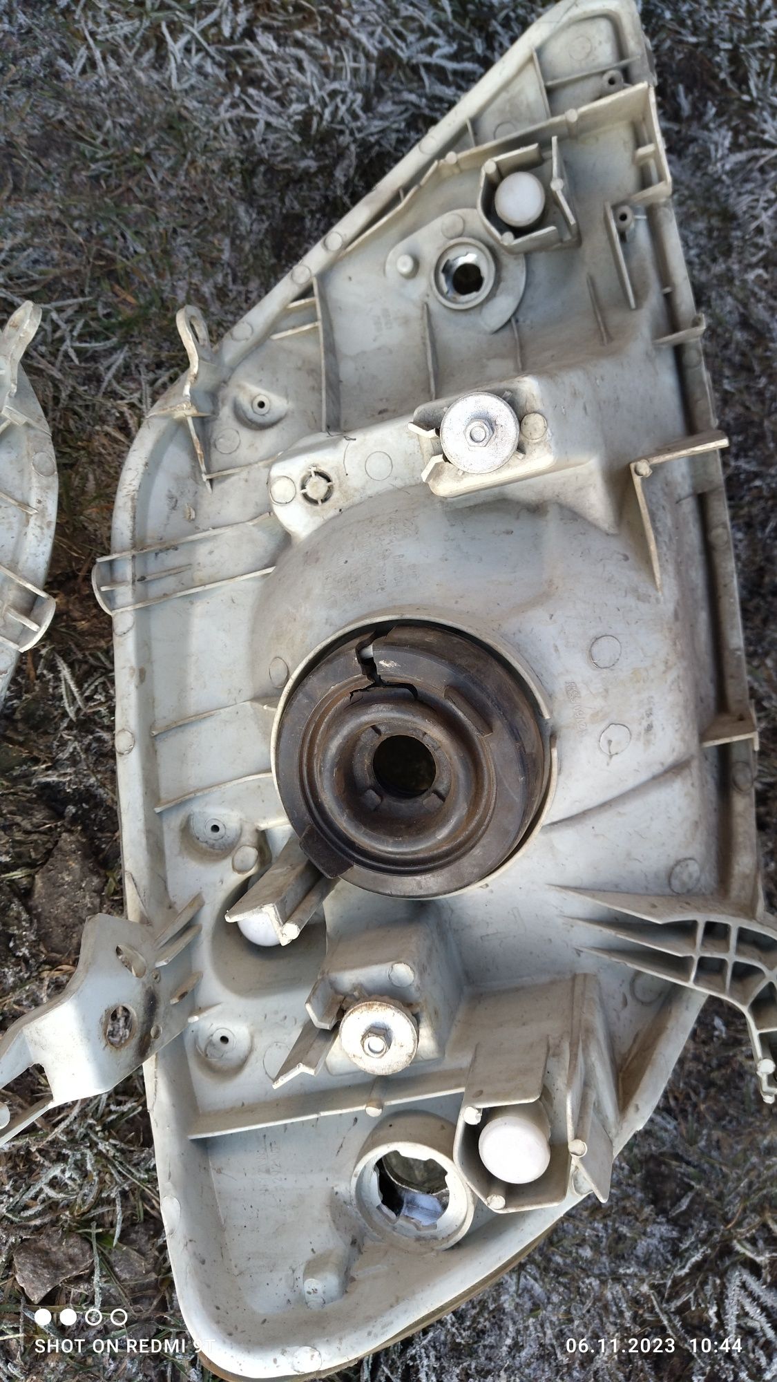 Продам фары Toyota