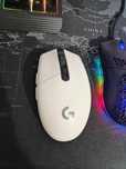 Игровая беспроводная Мышь Logitech G304 Lightspeed белый USB