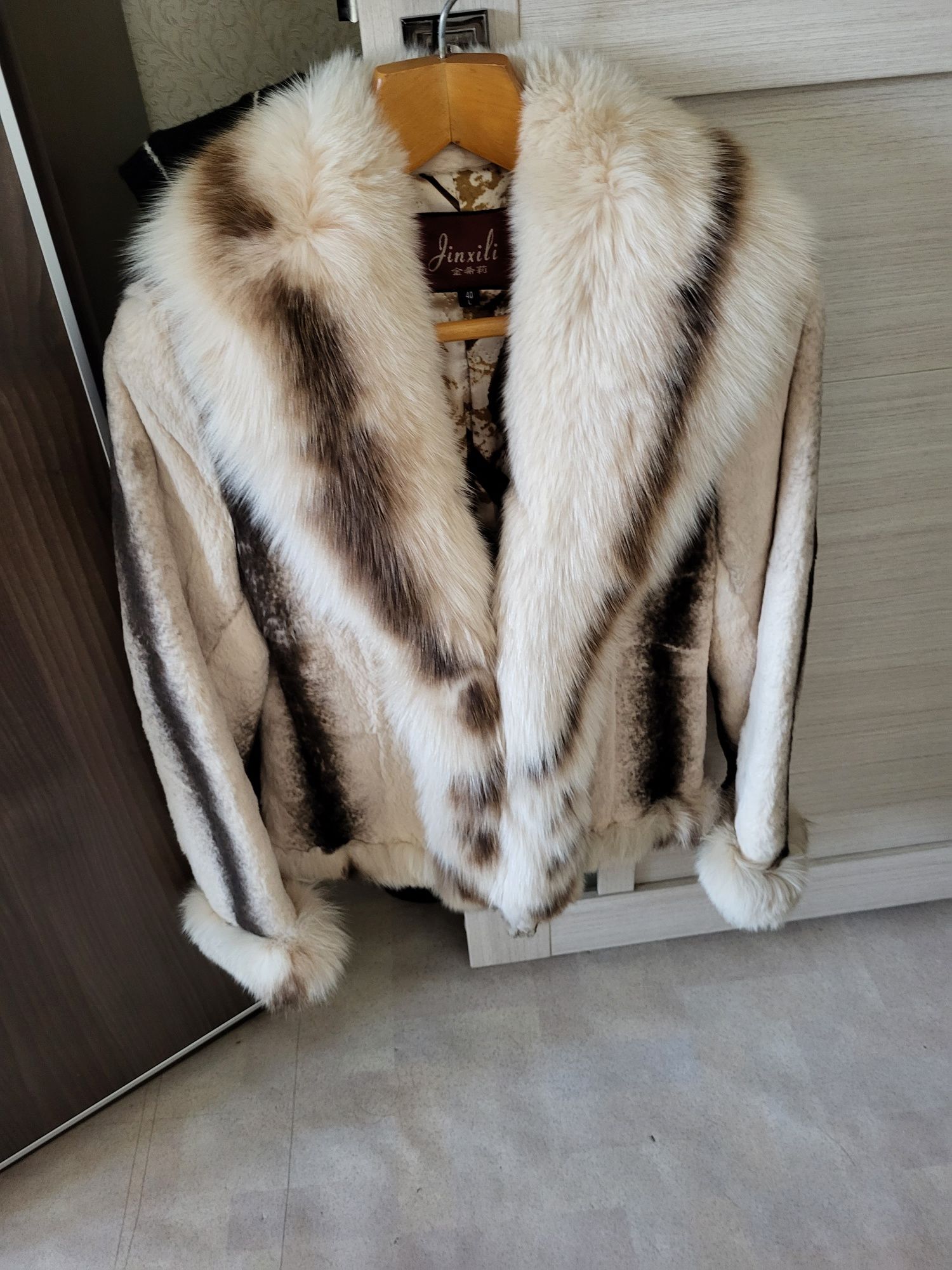 Очень красивая дублёнка