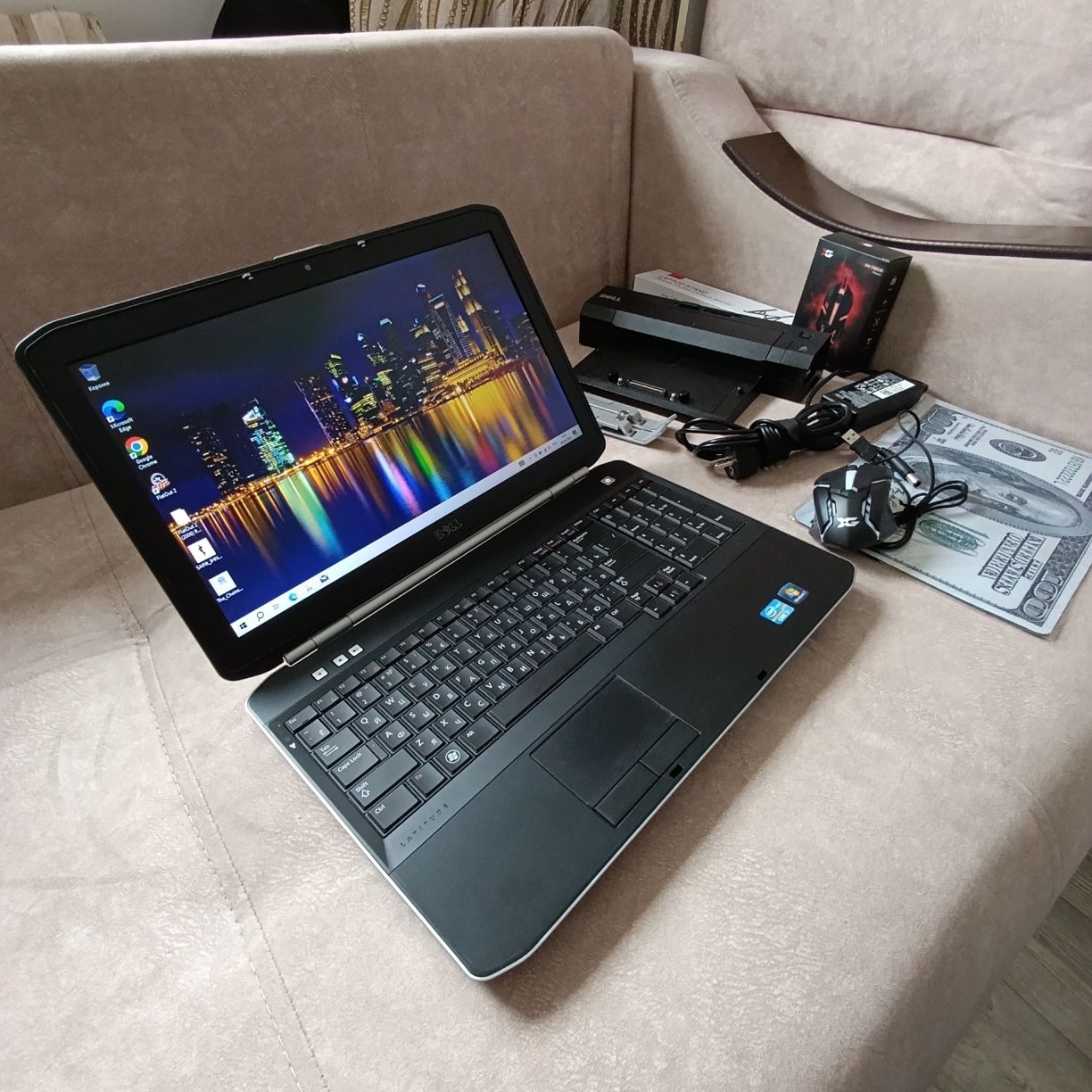 DELL Latitude 15_/Intel Core i7/SSD-128GB/Полный комплект!