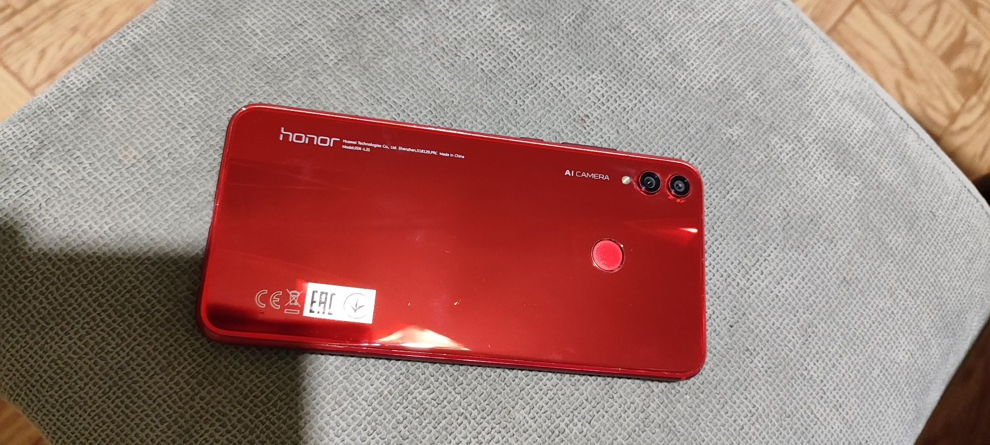 Honor  8X 4GB/64GB (КРАСНЫЙ)
Дата выхода на рынок: 2018 г.
Раз