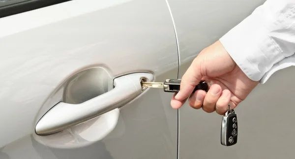 Вскрытие авто Вскрытие замков Изготовление авто ключей Ремонт замков