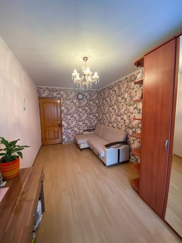 В продаже 3-ком новой план. на 4 эт из 9-ти в р-не 17 школы, 1995 г.п.