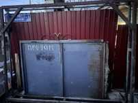 Продам ворота железные от гаража, цена договорная