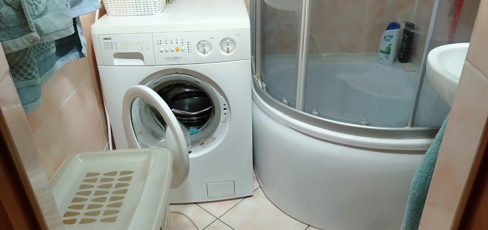 Продам двухкомнатную квартиру в районе вокзала