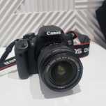 Продам Canon EOS 700D