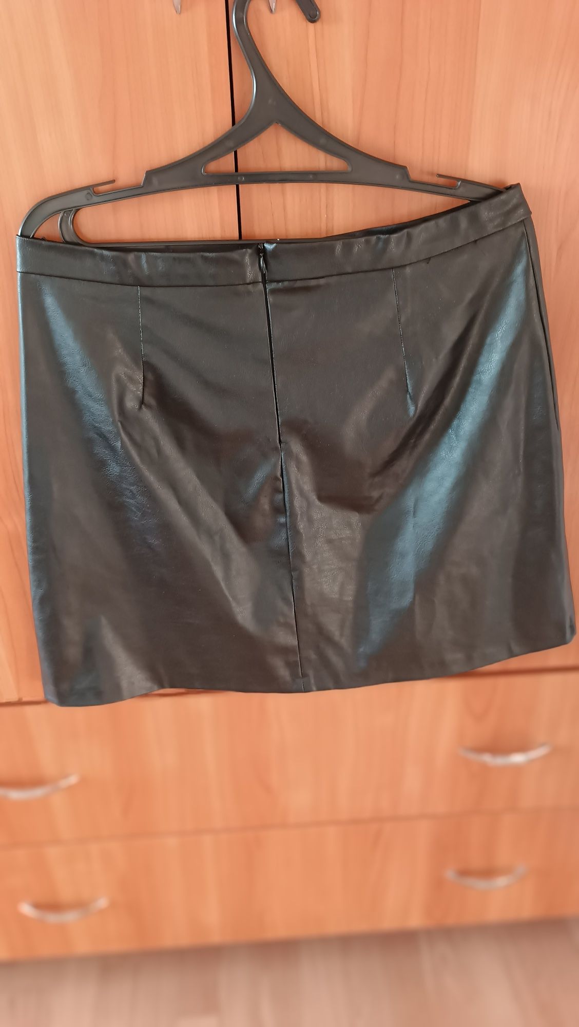 Продам юбку эко кожа