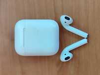 Airpods 2 , цена минимальная из за того что лежит без надобности.