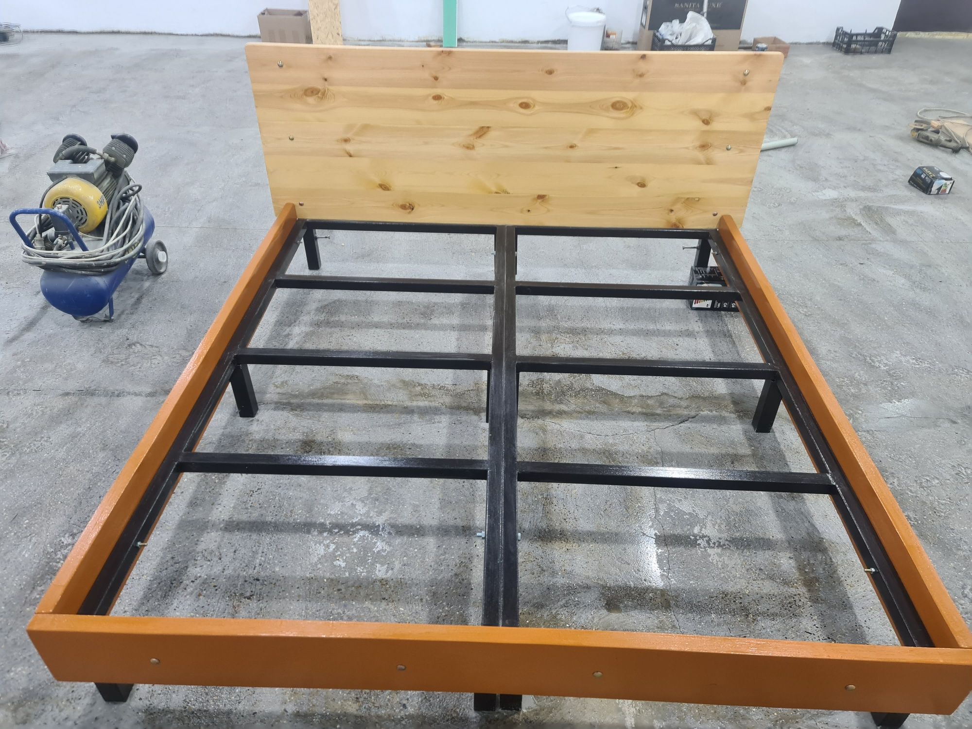 Двуспальная кровать 180х200