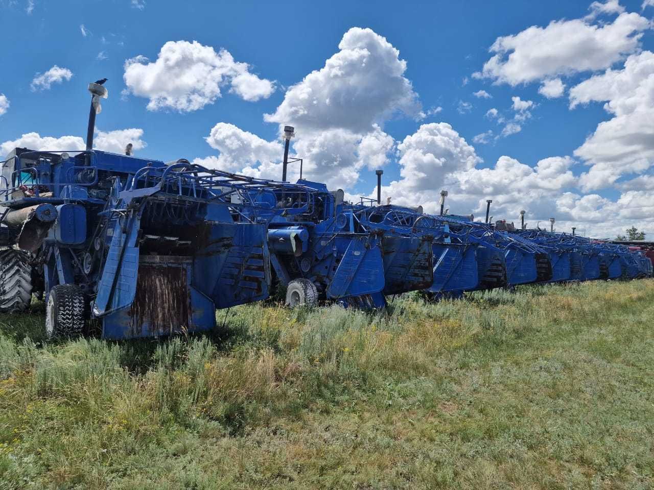 Комбайн Енисей 1200 с копнителем
