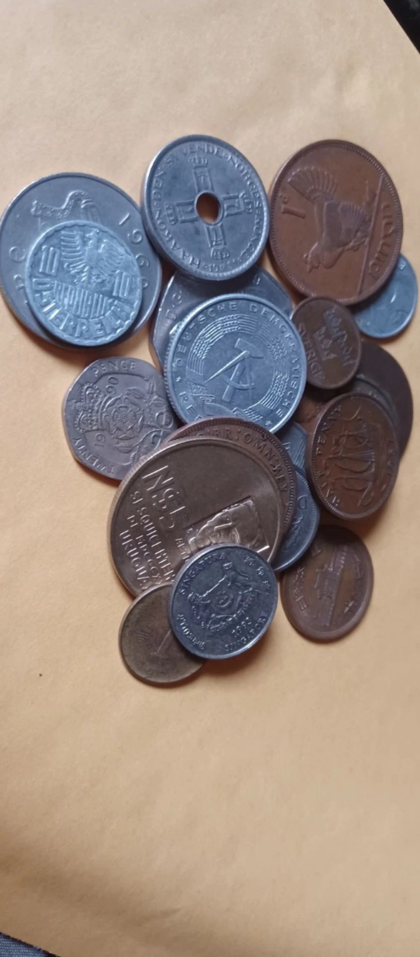 Монеты из 15 стран