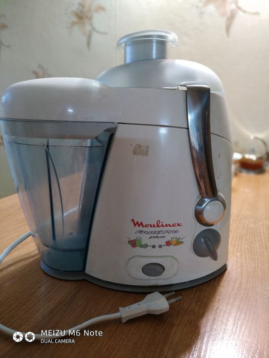 Продам соковыжималку