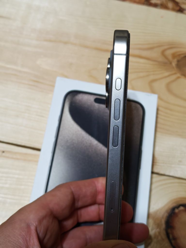iPhone 15 Pro Max 256 gb akb 98