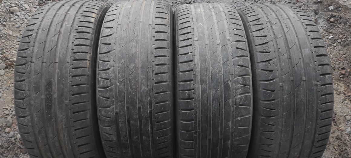 Комплект шин 225/55/17 Nokian