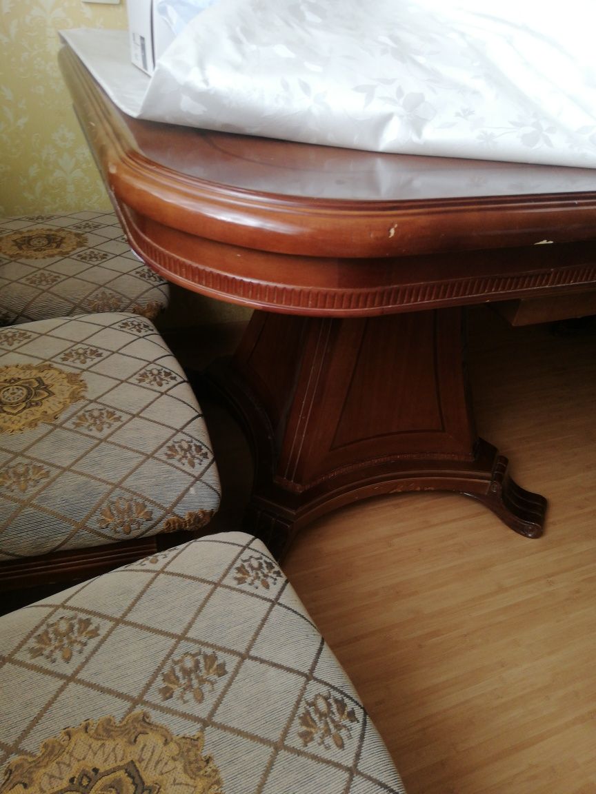 Стол Малазийский, полированный 3,2 метра б/у