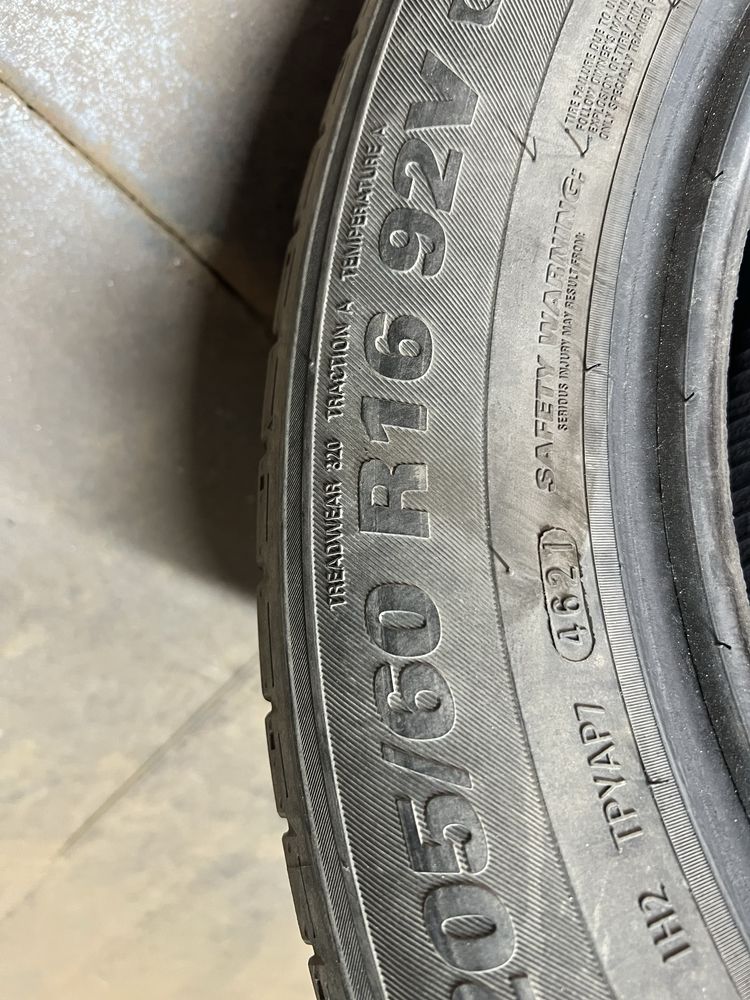 Продам шины летние 205/60R16