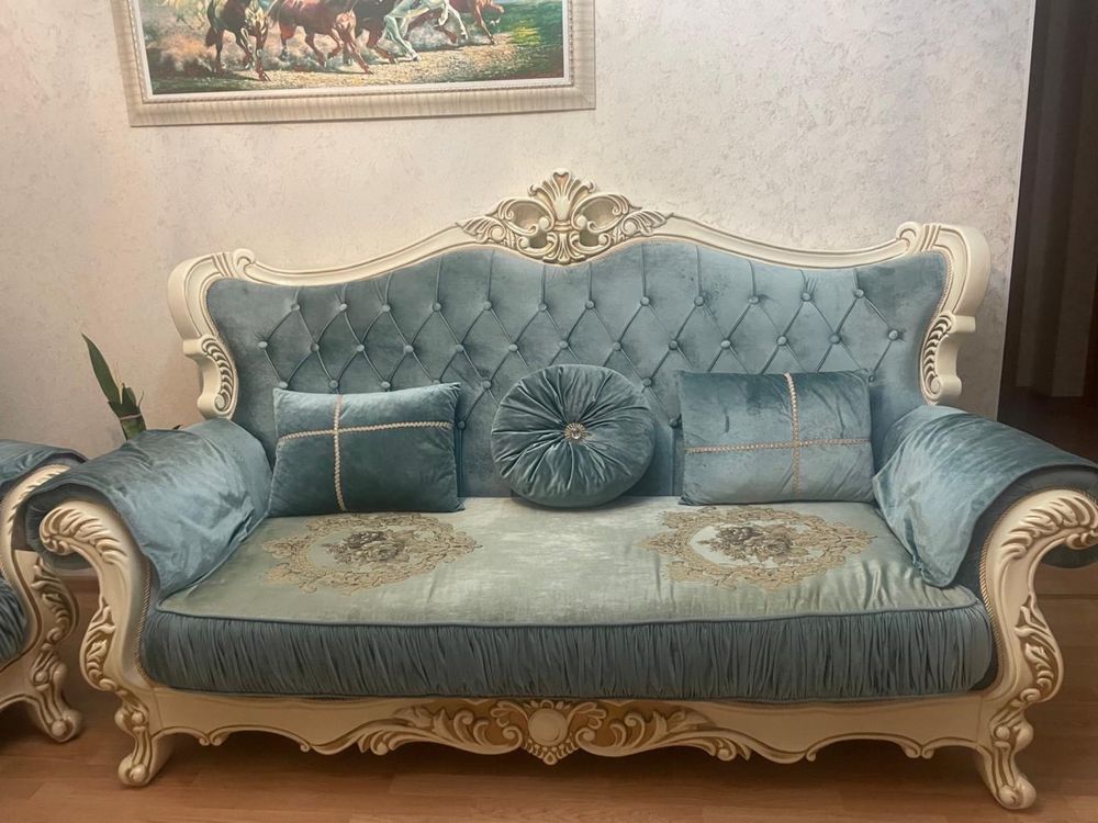 Продам диван и 2 кресла б/у