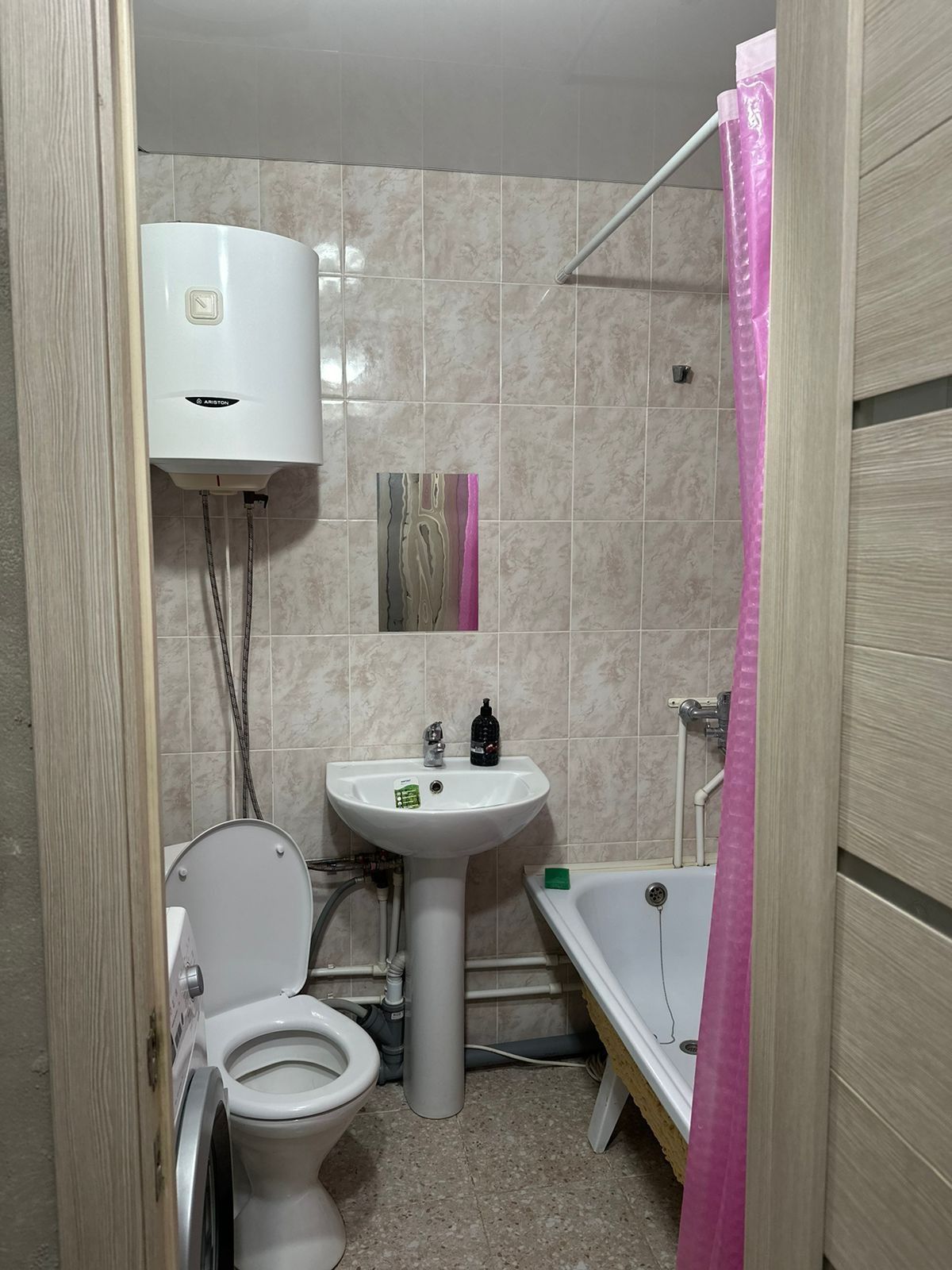 Сдам 1 комнатную квартиру в центре сутки/почасовая