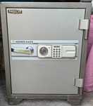 Продам сейф 50*65