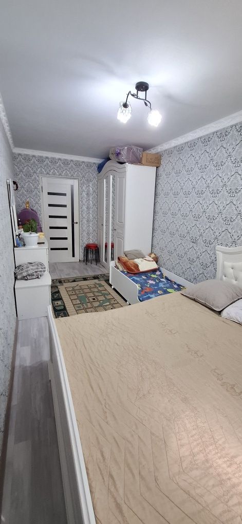 Продам 2 комнатную квартиру