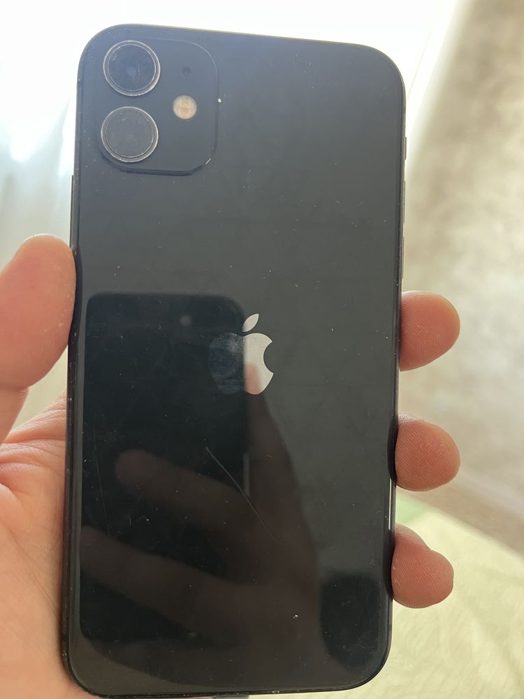 Продам Iphone 11