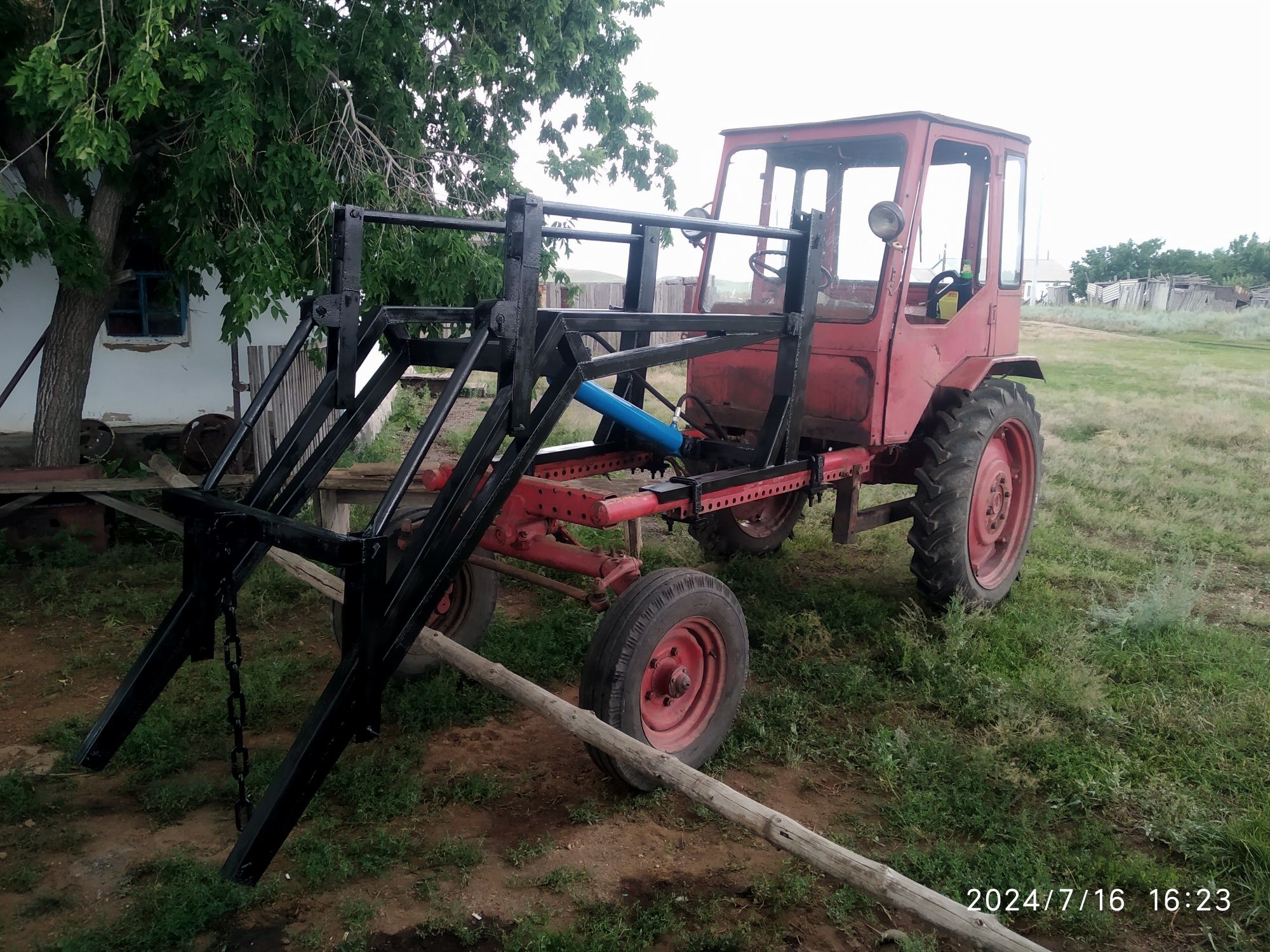 продам кун 04 погрузчик на т16