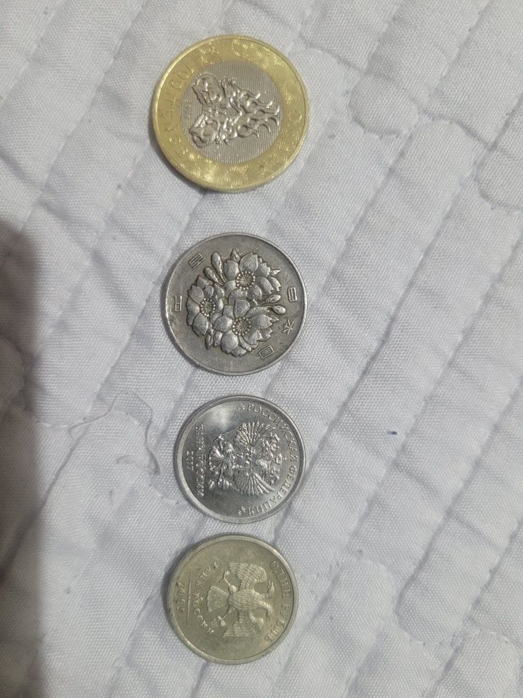 Продам монеты разные