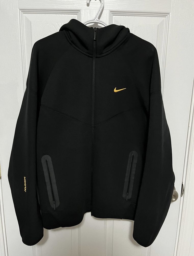 Nike tich flees nokta