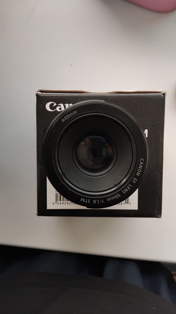 Объектив Canon EF 50mm f/1.8 STM