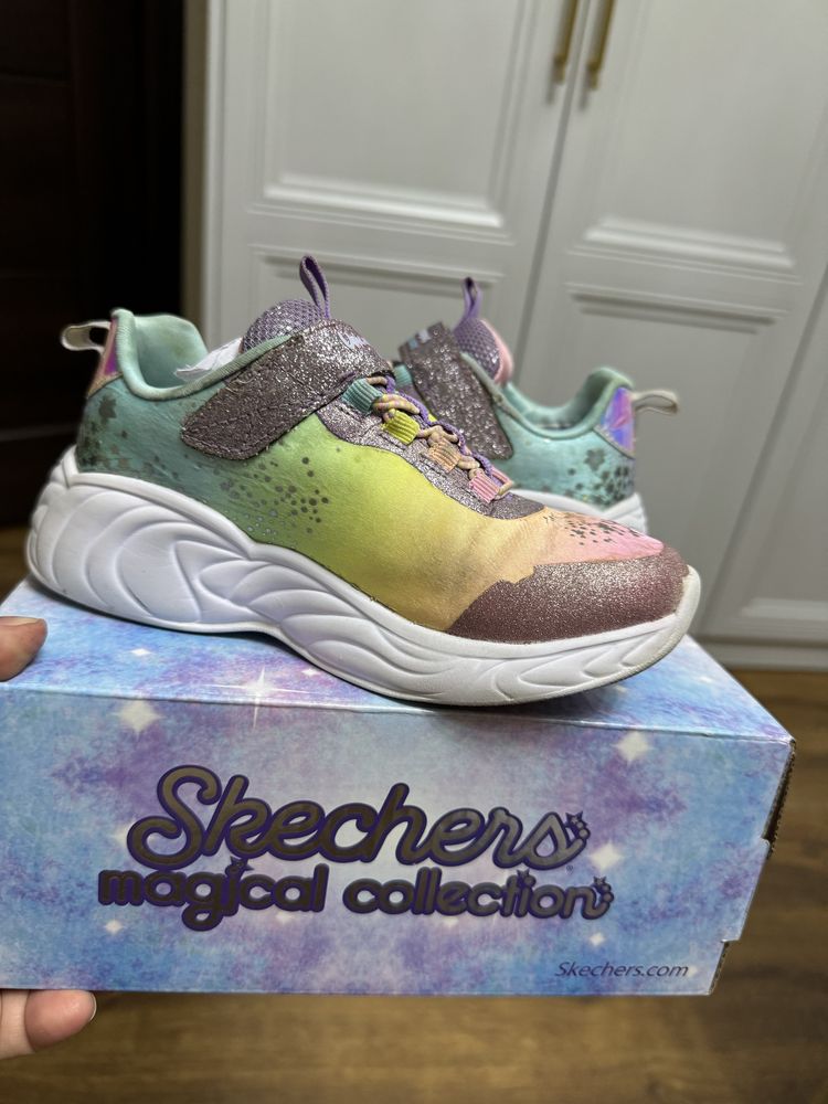 Кроссовки Skechers, город Шымкент