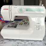 Продам швейную машинку Janome 12 операций