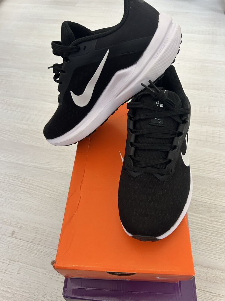 Кроссовки Nike AirZoom