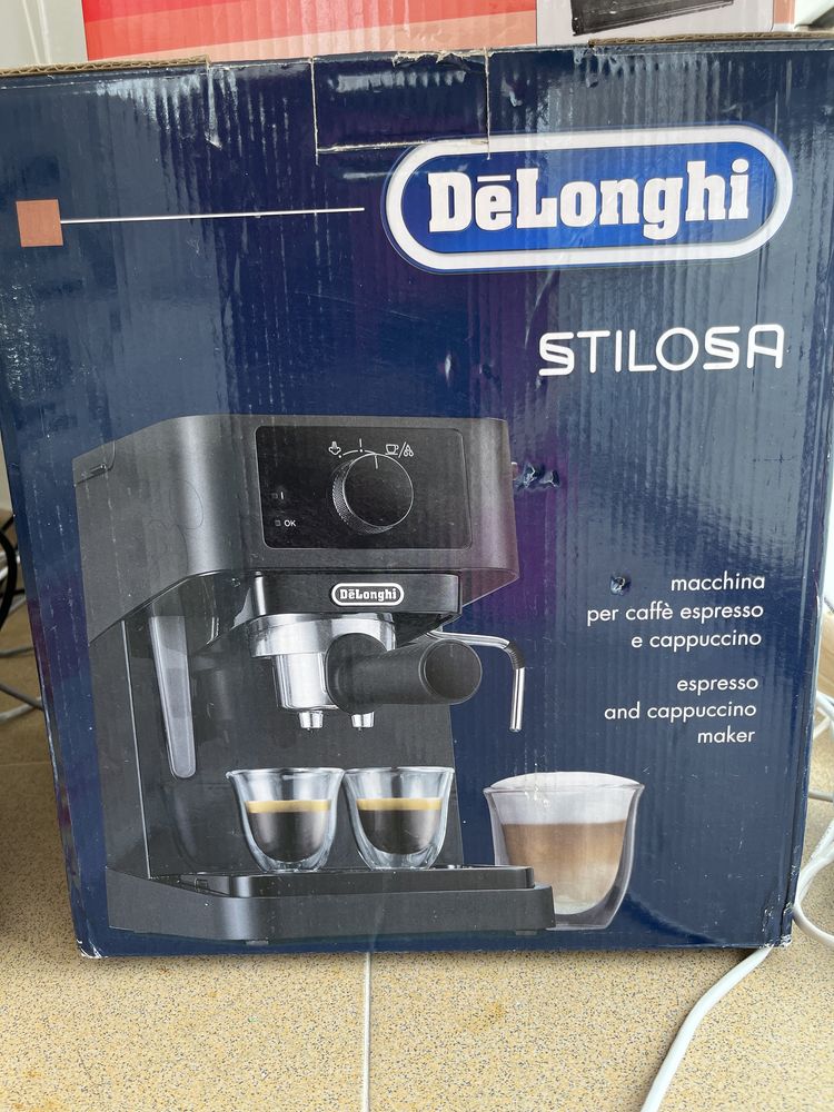 Кофеварка Delonghi