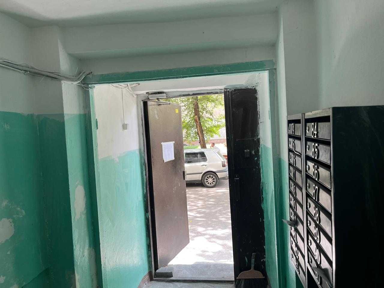 2-комнатная квартира · 42 м² · 5/5 этаж, мкр Айнабулак-3, 156