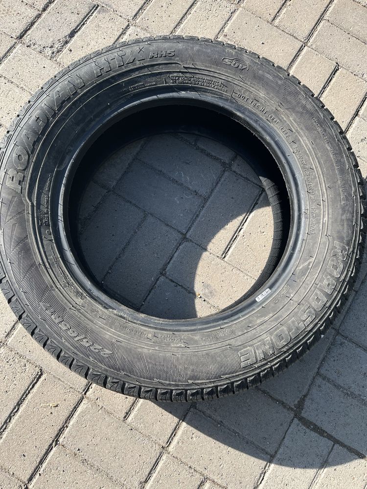 Продаю шины Roadstone