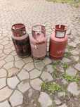 В связи с переездом, продам три газовых балона