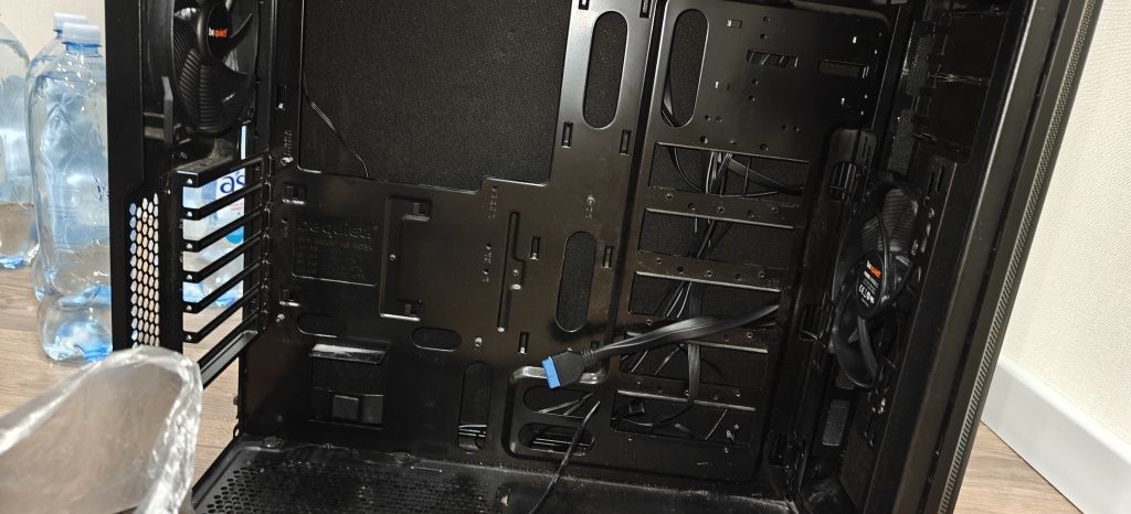 Продам кейс Be quiet pure base 600