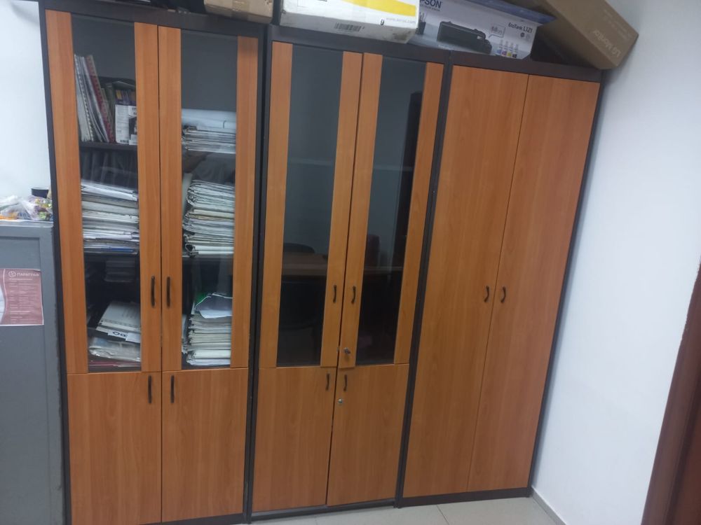 Офисная мебель продам