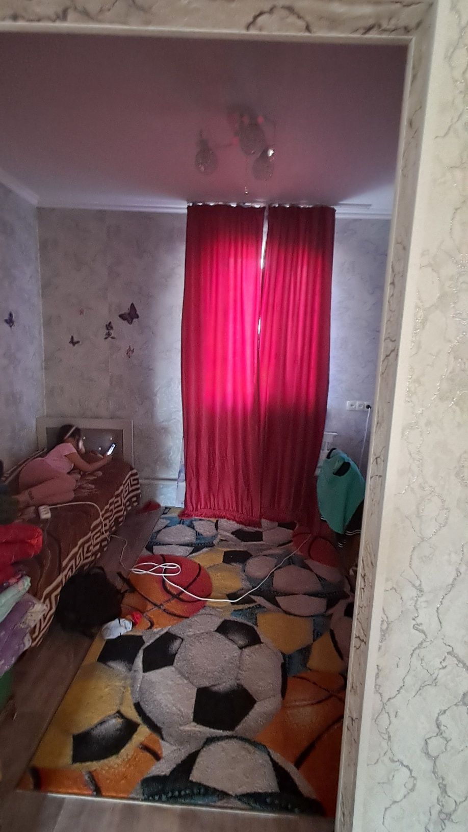 Продам Дом срочно в Коктебе 2 в хорошем месте тихий район 8сот 5комнат