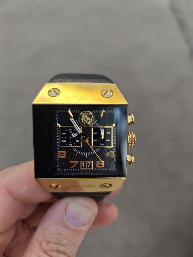 Часы DIESEL DZ9034