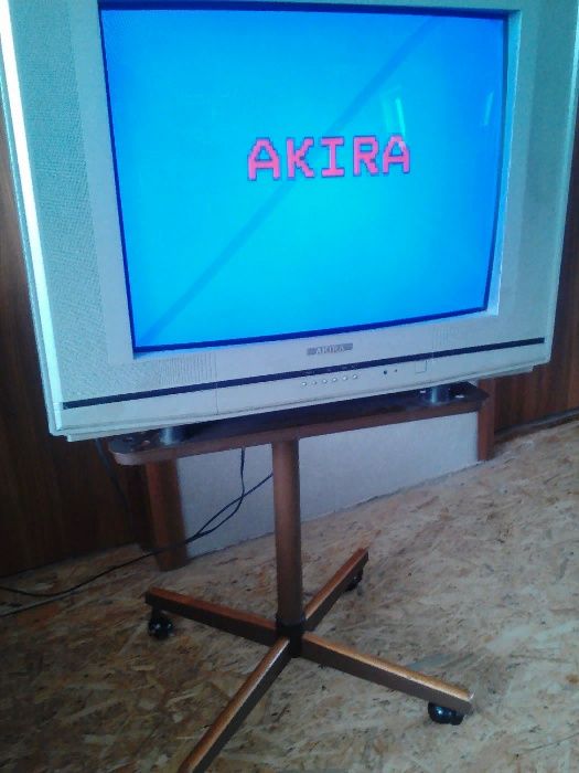Продам телевизор Акира.